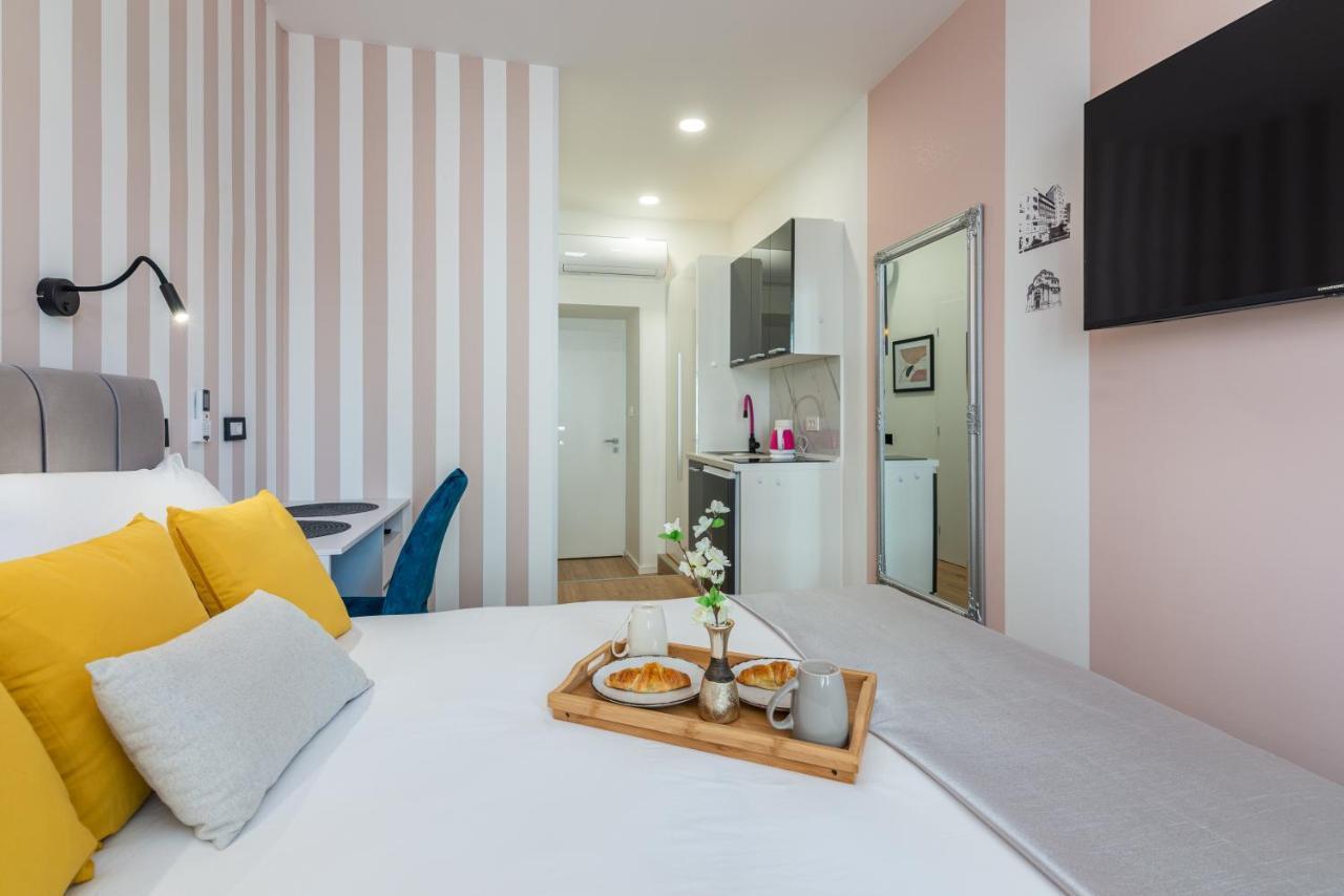 & Six Apartment