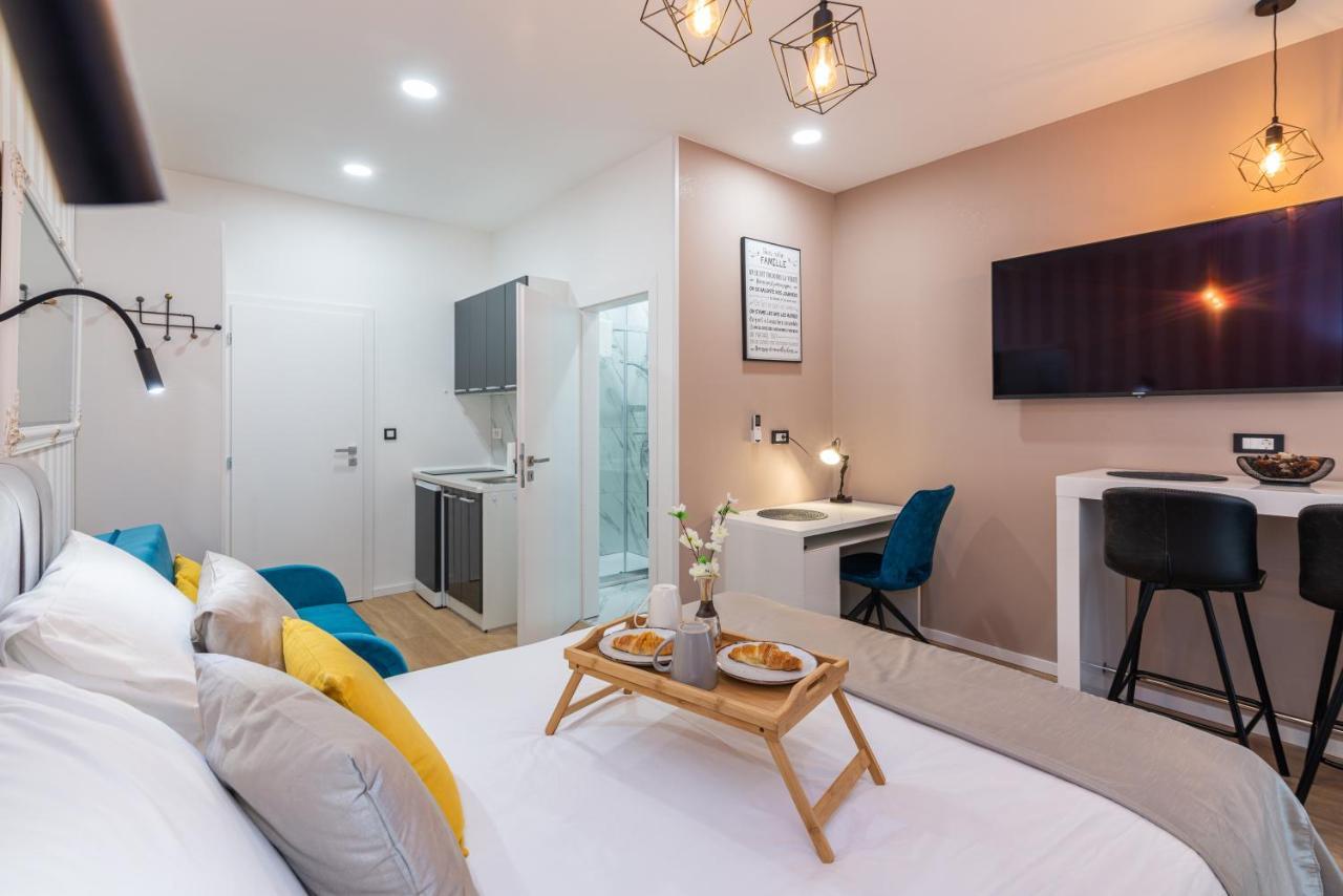 Apartment & Six *